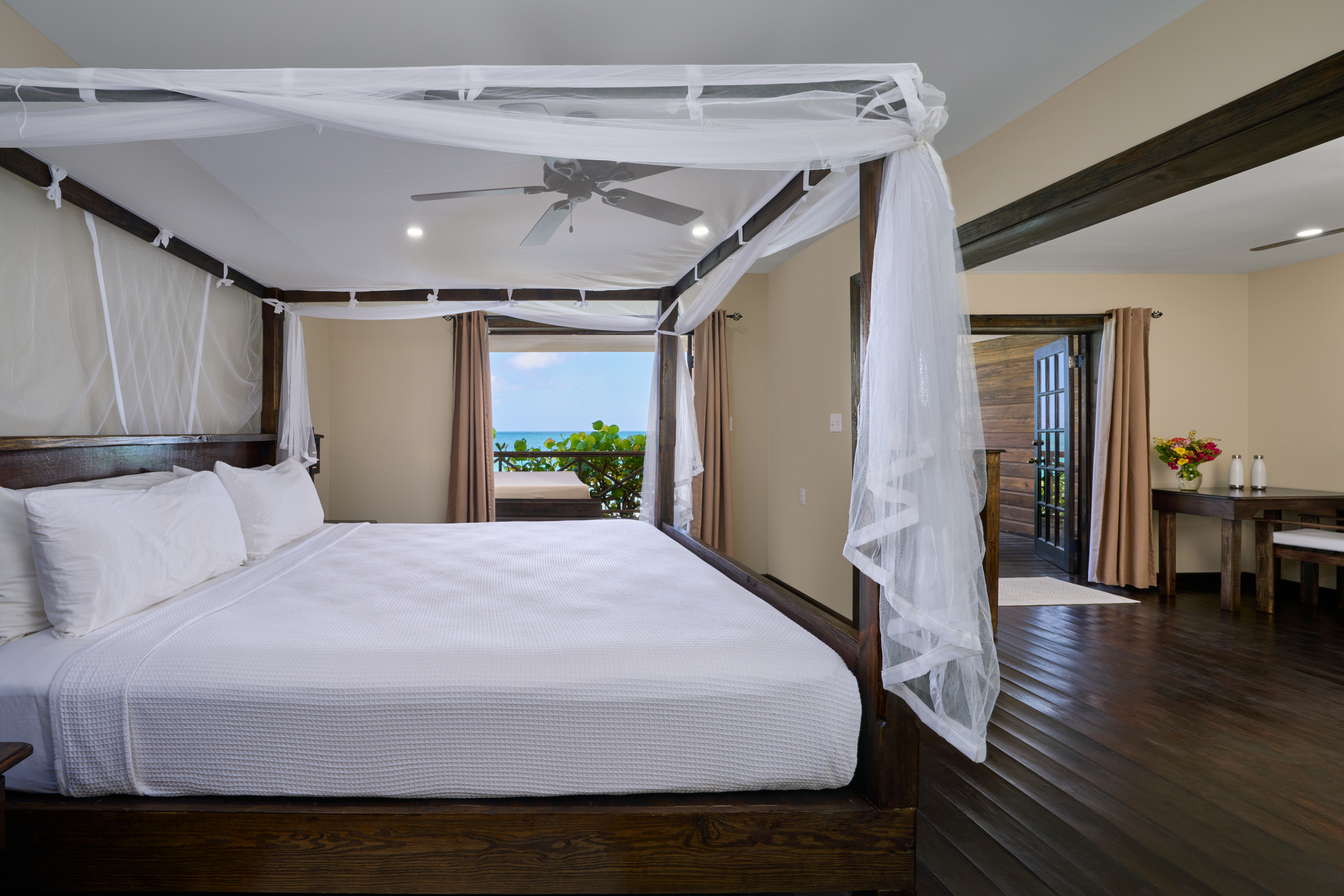 01-Keyonna-Beach-Premium-Sunset-Beachfront-Room-Bedroom-Low-Res